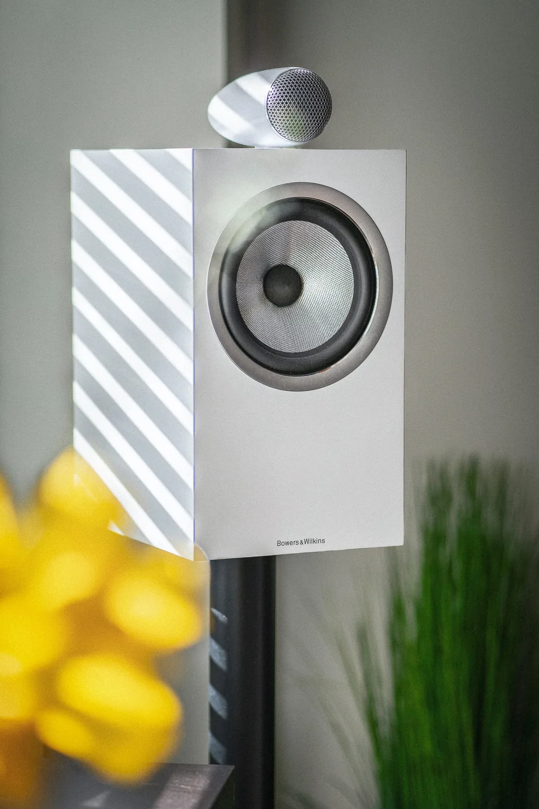 Hi-fi speaker product photography